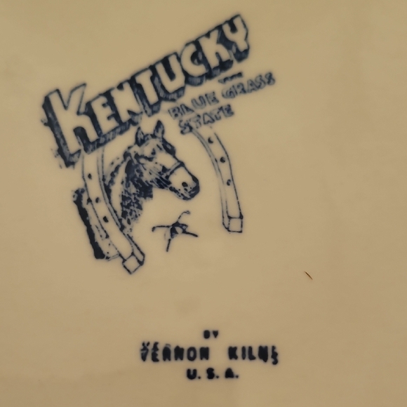 Rare *Vernon Kilns Blue and White Kentucky Scenic Plate - Picture 2 of 5